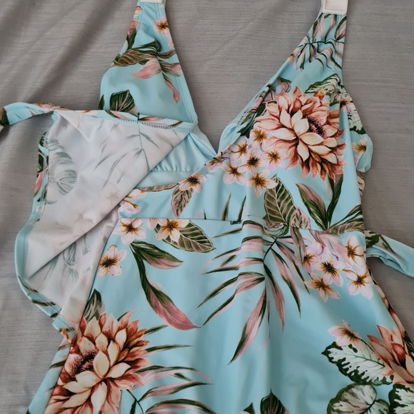 Kona Sol-Wrap-Front High Coverage One Piece Swimsuit,light blue Tropical Print - Picture 9 of 11